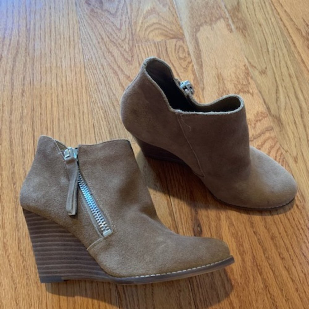 Jessica Simpson Brown Booties